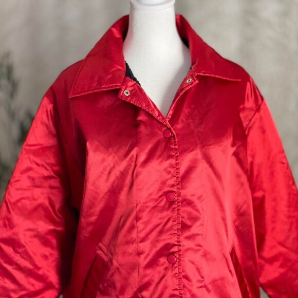 NWOT Gap Shiny Red Nylon Streetwear Jacket Fleece Lined Gorpcore Preppy Size S - Picture 3 of 8